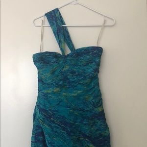 Monique Lhuillier Dress